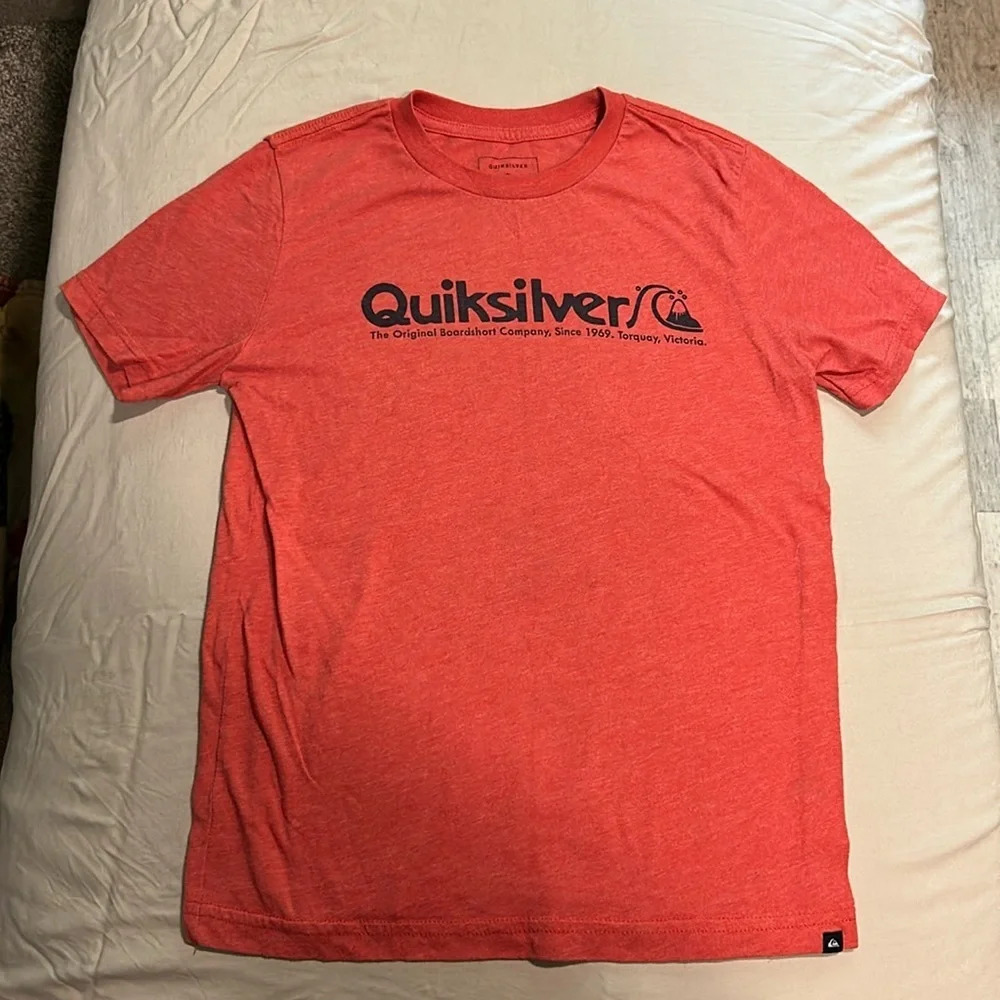 Quiksilver Boys Red Logo Front Short Sleeve‎ T-Shirt Medium